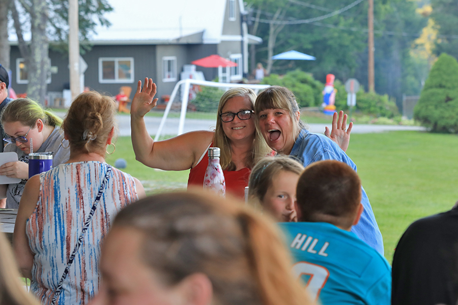 Friendly Campers at Country Roads Campground