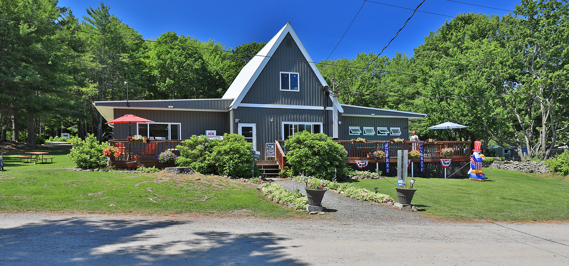 Store & Office at Country Roads Campground