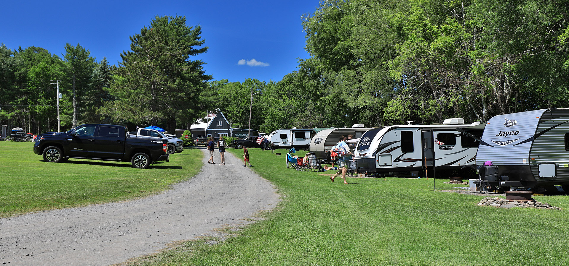 Campsites at Country Roads Campground